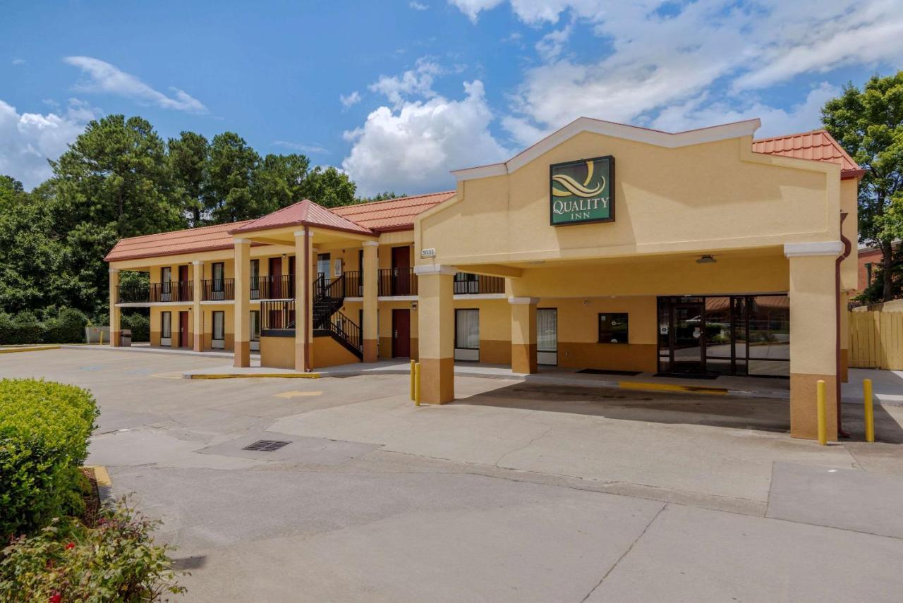 Quality Inn Акворт Екстер'єр фото
