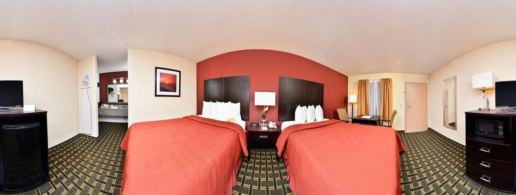 Quality Inn Акворт Екстер'єр фото